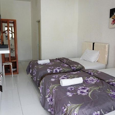 Rinjani Hill Hotel 셈바룬 라왕 외부 사진