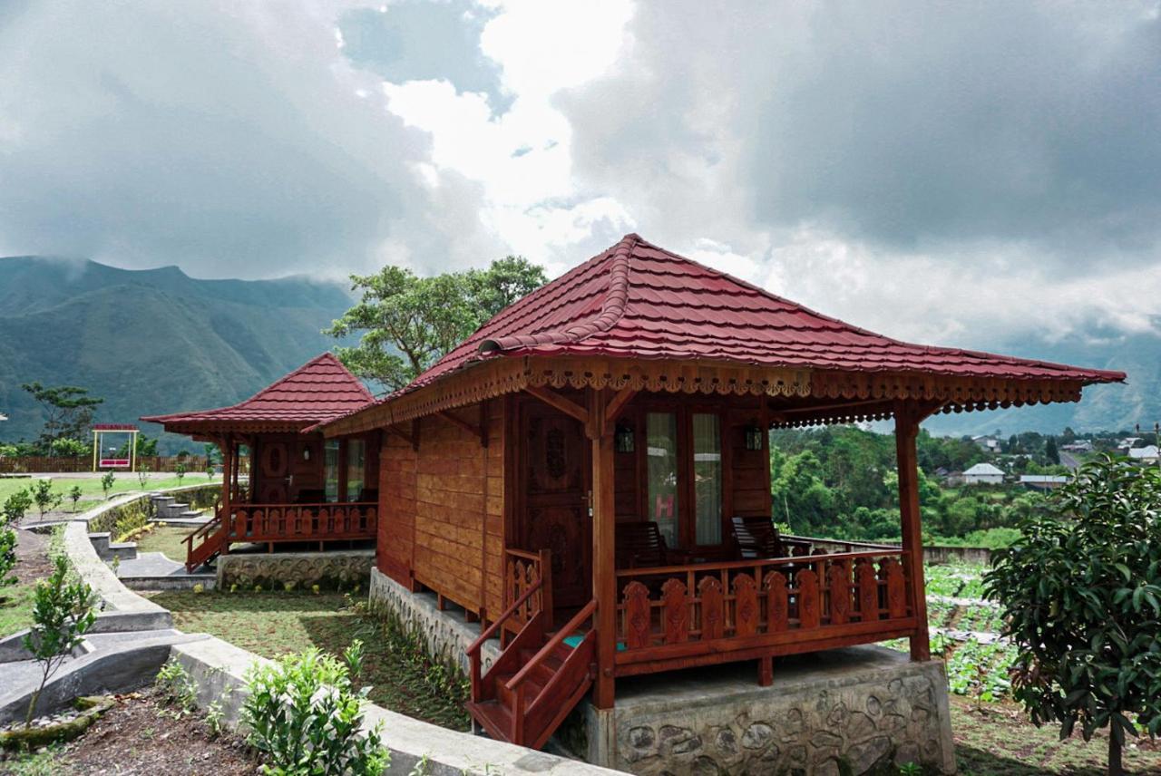 Rinjani Hill Hotel 셈바룬 라왕 외부 사진