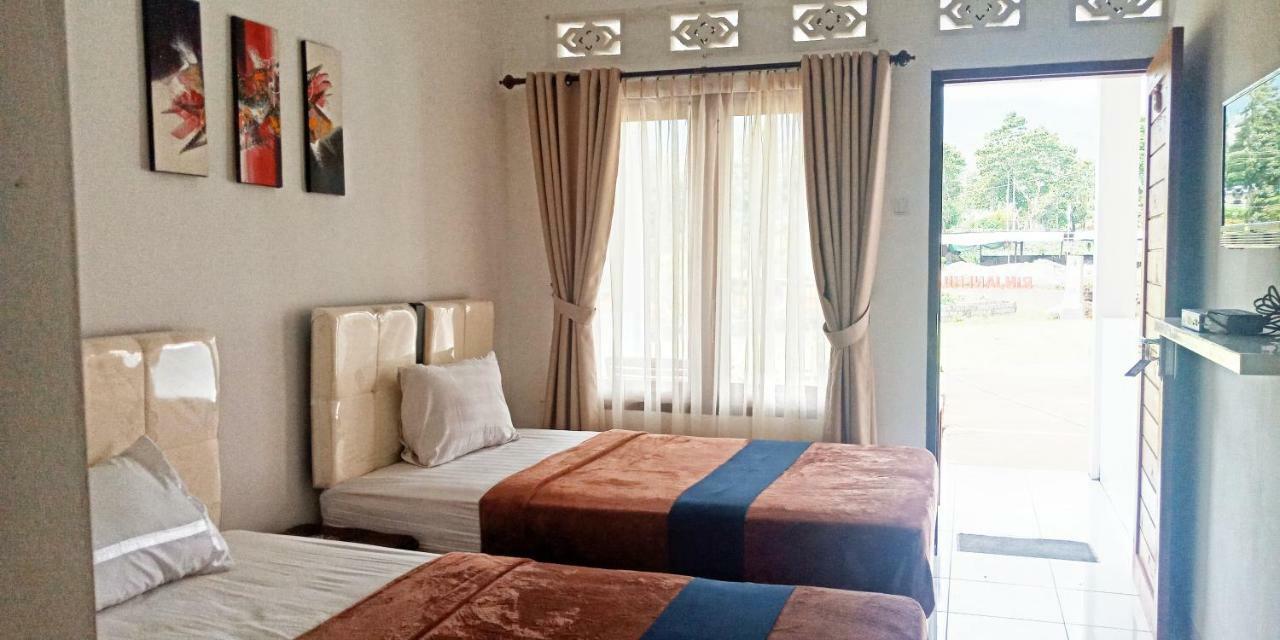 Rinjani Hill Hotel 셈바룬 라왕 외부 사진
